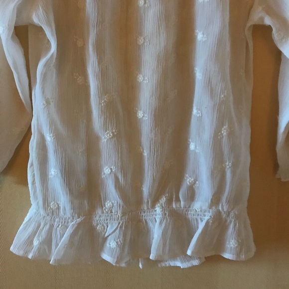 ABERCROMBIE & FITCH White Ruffle Blouse - Picture 7 of 8